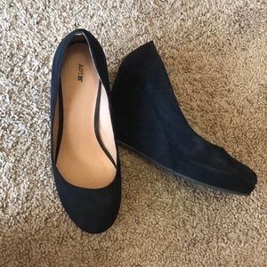 7.5 black suede wedge heels